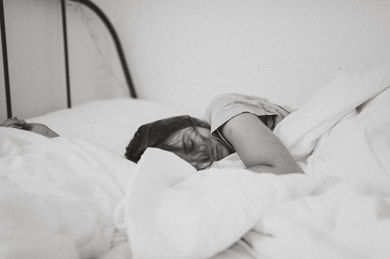 Pourquoi le sommeil profond est important pour votre corps et votre esprit, et comment le trouver ?
